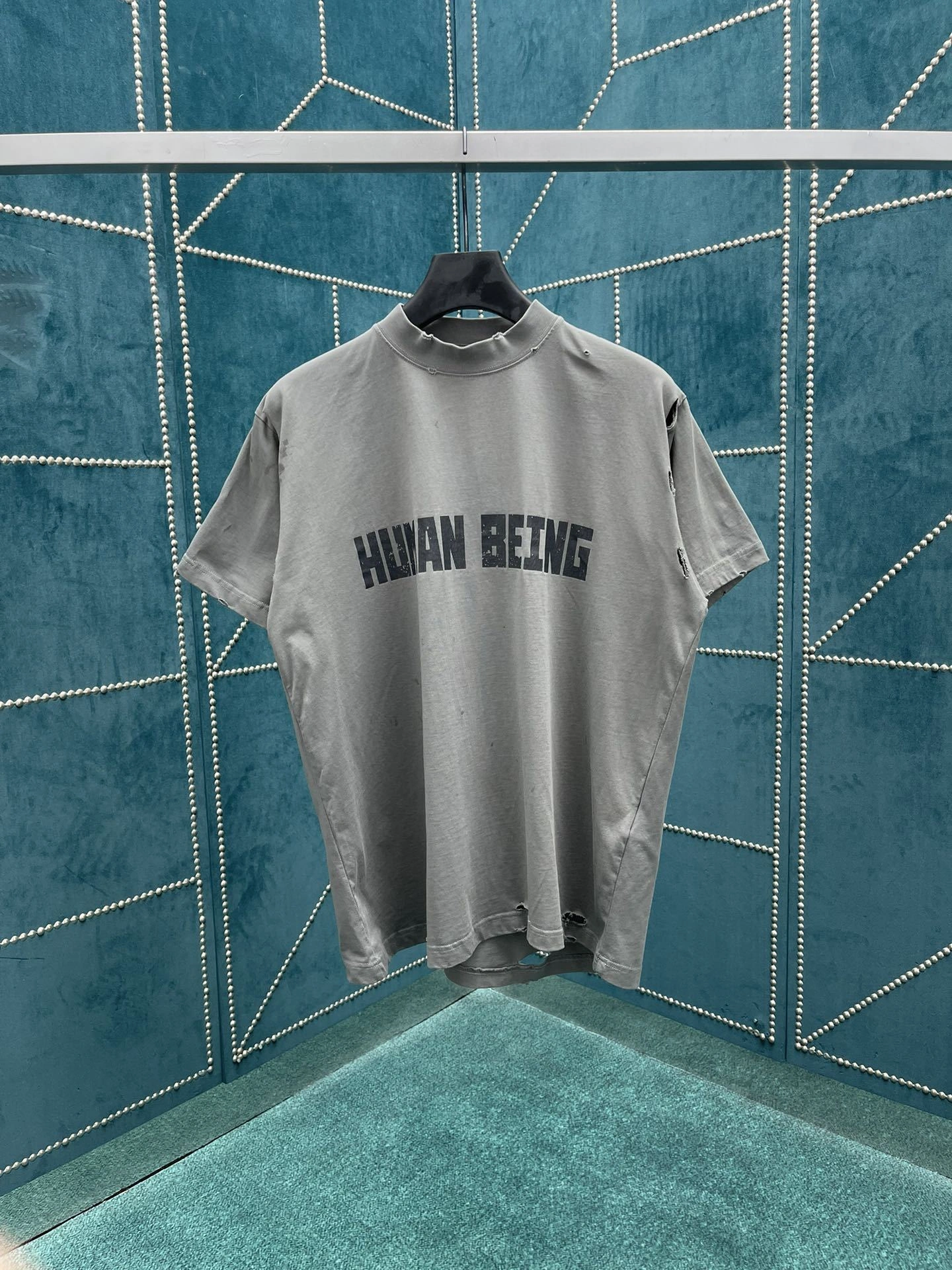 &wg.luxury- 218593i16 Human Being Shifted oversize item:E-F409D2812